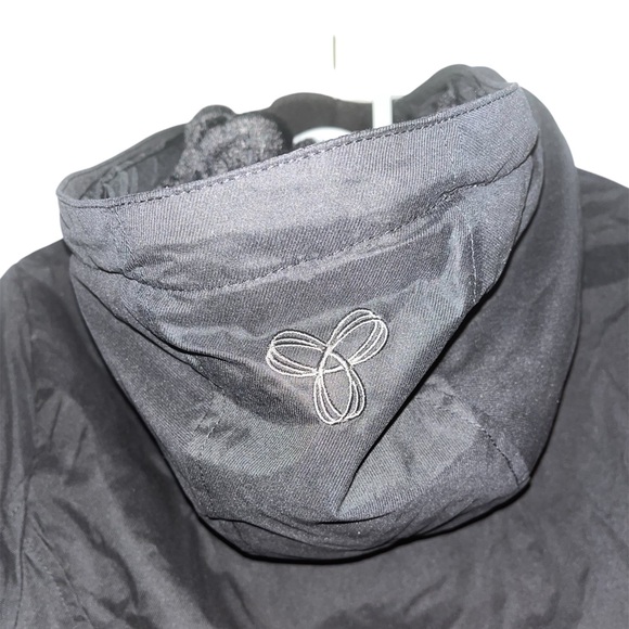 Tna The Summit Parka Short | NWT - Picture 13 of 15